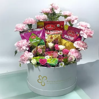 Floral N Savoury Diwali Hamper