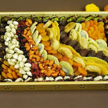 Dried n Dry Fruit Tray with Dates