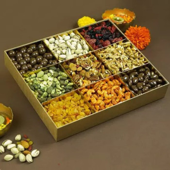 Premium Nuts n Berries Collection Box