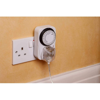 24 Hour Segment Timer Switch Energy Saver Plug Standard Size Hour Plug In Timer Socket Set 240V 3 Pin Plug 1 X Pack