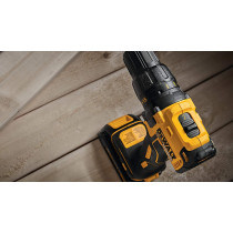 Dewalt 18V 13Mm Compact Drill Driverbrushless 2 X 1.5Ah Batteries Charger And Kit Box Dcd777S2 Gb 3 Year Warrnty