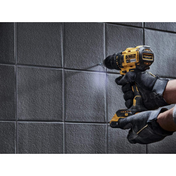 Dewalt 18V Brushless Compact Hammer Drill With 2 X 1.5Ah Lithium Ion Batteries Charger Dcd778S2 Gb 3 Year Warranty