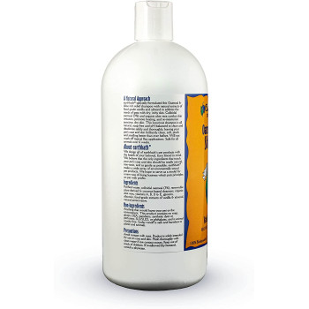 earthbath Oatmeal & Aloe Pet Shampoo Vanilla & Almond Itchy & Dry Skin Relief Soap Free Good for Dogs & Cats 100% Biodegradable & Cruelty Free Give Your Pet That Heavenly Scent 32Fl. Oz