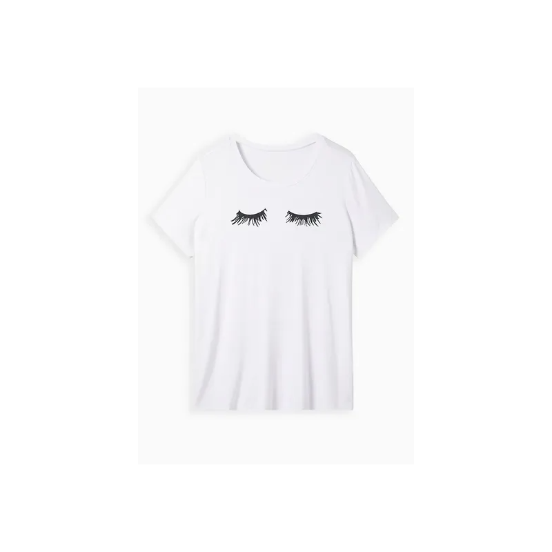 Eyelashes Printed T-Shirt