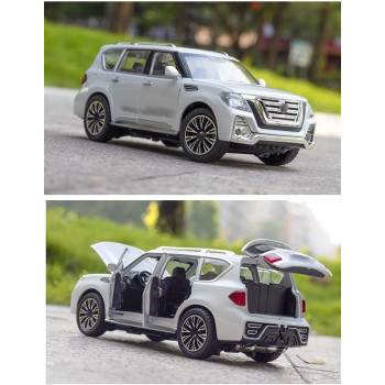 Diecast Car 1:24 For Nissan For Patrol SUV Modified Alloy Car Model Diecasts Sound Light Kids Toy Vehicles Gifts (Color : White1)