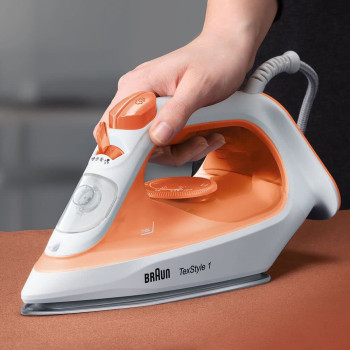 Braun TexStyle 1 Steam Iron SI 1009, 1900 Watts, 50% Energy Saving, Orange