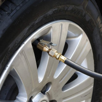 CZC AUTO Heavy Duty Brass Air Chuck, Closed Flow Straight Tire Chuck with Lock-on Clip, 1/4" FNPT Tyre Chuck for Tire Inflator Pressure Gauge Air Pump Compressor Accessories (Brass, 2 Pack)