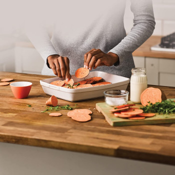 Kenwood 20L Microwave Oven With Grill, 5 Power Levels, Defrost Function, 35 Minutes Timer 800W Mwm21.000Wh White"Min 1 year manufacturer warranty"