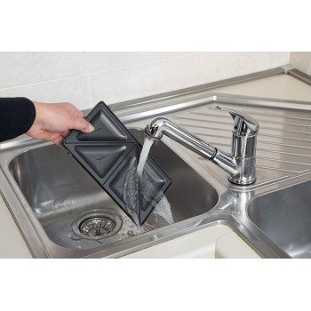 Kenwood 4 Slots 2-in-1 Sandwich Maker & Grill (180deg Open Flat for Using as a Griddle) with 2 Sets of Non Stick Multifunctional Plates for Grilling and Toasted Sandwiches SMP94.A0WH White