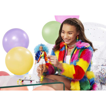 Barbie Extra Doll 4, Curvy, in Zippered Bomber Jacket with 2 Pet Kittens, Blue Curly Hair, Outfit & Accessories Including Skateboard, Multiple Flexible Joints, Gift for Kids 3 Years Old & Up