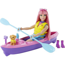 Barbie It Takes Two Camping Playset with Daisy Doll (Curvy with Pink Hair, 11.5 in), Pet Puppy, Kayak & Camping Accessories, Gift for 3 to 7 Year Olds