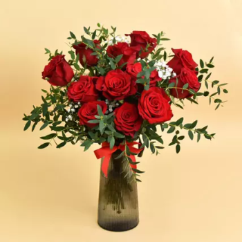 FNP 12 Red Roses in Premium...