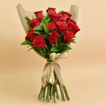 FNP 12 Valentines Red Roses...