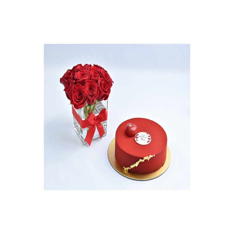 Valentines Special Chocolate Cake With 15 Roses in Vase