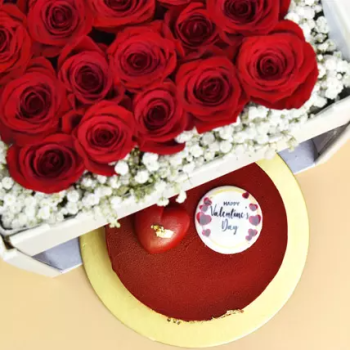 Flowers and Cake Box With Love