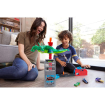 Hot Wheels City Air Attack Robo Dragon Play Set Motorized with Different Sounds and 1 Hot Wheels Car GJL13, Multicolour