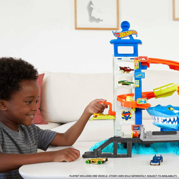 Hot Wheels City Shark Escape Playset, Toy for Kids 4 Years Old & Older