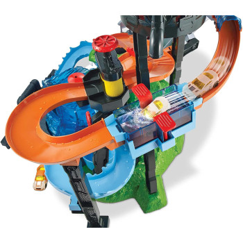 Hot Wheels Color Shifters Ultimate Gator Car Wash Playset, Car Wash and Giant Gator FTB67