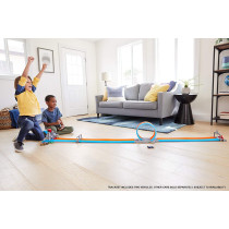 Hot Wheels Double Loop Dash and 2 1:64 Scale Toy Cars Ages 5 to 10 GFH85