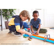 Hot Wheels Double Loop Dash and 2 1:64 Scale Toy Cars Ages 5 to 10 GFH85
