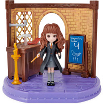 Jakks Pacific Wizarding World Magical Mini Classroom Playset-Charms