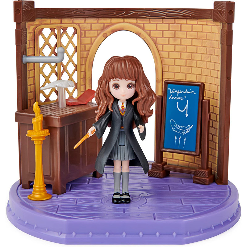 Jakks Pacific Wizarding World Magical Mini Classroom Playset-Charms