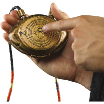 Marvel Hasbro Marvel Legends Series Doctor Strange Premium Role Play Eye of Agamotto Electronic Talisman for Ages 14 and Up Multicolor , F0221, LEGENDS GEAR