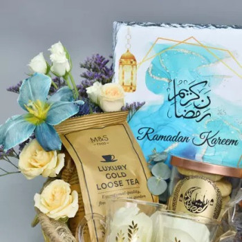 fnp Ramadan Kareem Blue Hamper