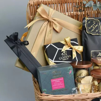 fnp Premium Gift Basket for Ramadan