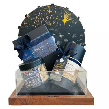 fnp By The Stars Celebration Hamper