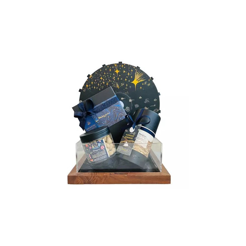 fnp By The Stars Celebration Hamper