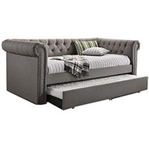R2R Furniture Tiana Chesterfield Daybed