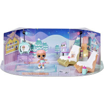 L.O.L. Surprise! 576648EUc Lol Winter Chill Hangout Spaces Set-Ice Sk8Ter-With 10+ Surprises Including Doll, Accessory, & Furniture-Fold-Out Playset-Collectable