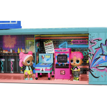 L.O.L. Surprise! Fashion Show House Playset with 40+ Surprises, Including 2 Exclusive Dolls - Great Gift for Kids Ages 4+