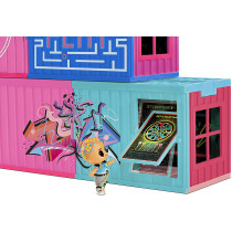 L.O.L. Surprise! Fashion Show House Playset with 40+ Surprises, Including 2 Exclusive Dolls - Great Gift for Kids Ages 4+
