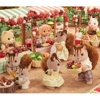 Sylvanian Families Walnut Squirrel Family, Multi Colour
