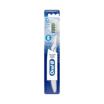 Oral B Pro-Expert Pulsar 3DW White Toothbrush, 35 Soft, 1 Count Multicolour