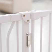 Baby Safe - Metal Safety LED Gate w/t 45cm Extension - White For 6Months+, Unisex (BS_CM_LMG45WH)