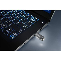 SanDisk 256GB Ultra Luxe USB 3.1 Gen 1 Flash Drive - SDCZ74-256G-G46