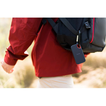 SanDisk 2TB Extreme Portable External SSD - USB-C, USB 3.1 - SDSSDE60-2T00-G25