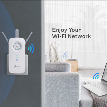 TP-Link AC1750 Universal Dual Band Range Extender, Broadband/Wi-Fi Extender, Wi-Fi Booster/Hotspot with 1 Gigabit Port and 3 External Antennas, Built-in Access Point Mode, UK Plug (RE450)