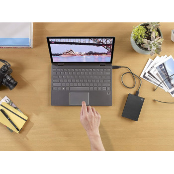 Seagate One Touch, Portable External Hard Drive, 2Tb, Pc Notebook & Mac USb 3.0, Black, 1 Yr Myliocreate, 4 Mo Adobe Creative Cloud Photography And Two-Yr Rescue Services (Stkb2000412), 2 Tb