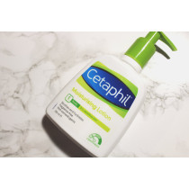 Cetaphil Moisturizing Lotion  For Dry and Sensitive Skin 236 ML