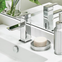 Idesign Austin Bathroom Holder, Metal Tray For Sinks And Showers, Dish For Bars Of Solid Soap, Clear/Brushed Silver, 11.2 x 11.2 x 2.4 Cm