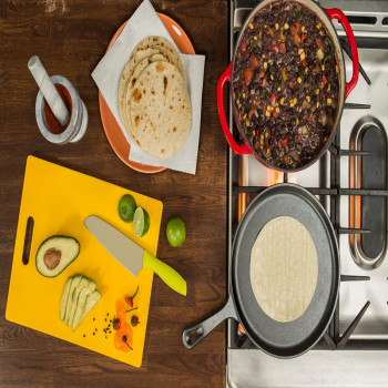 Lodge 26.7 Cm / 10.5 Inch Cast Iron Griddle Pre-Seasoned Round Cast Iron Pan Perfect For Pancakes, Pizzas, And Quesadillas, Black