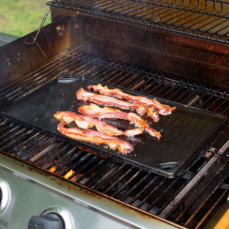 Lodge 42.55 X 24.13 Cm / 16.75 X 9.5 Inch Pre-Seasoned Cast Iron Rectangular Reversible Grill/Griddle, Black