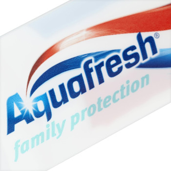 Aquafresh Toothpaste Family Protection Fresh & Minty Pump, 100 ML