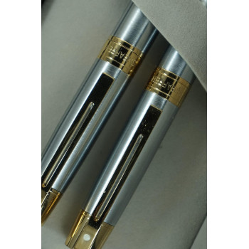 Sheaffer Ferrari 300 Limited Collections,Brushed Chrome Barrel Rollerball and Ballpoint pens set