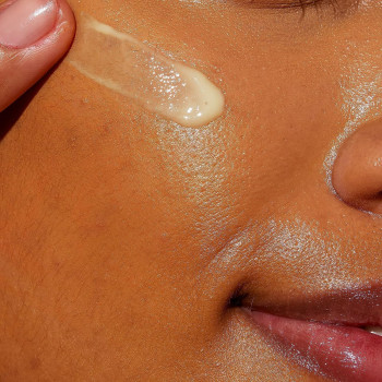 CeraVe Skin Renewing Anti Aging Retinol Serum for Smoothing Fine Lines and Skin Brightening, 1 Fl Oz (Pack of 1)