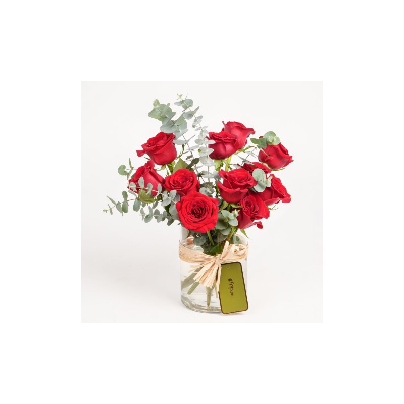 fnp Roses in a Vase